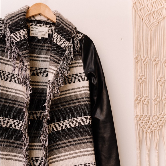 RVCA Jackets & Blazers - ✨RVCA✨